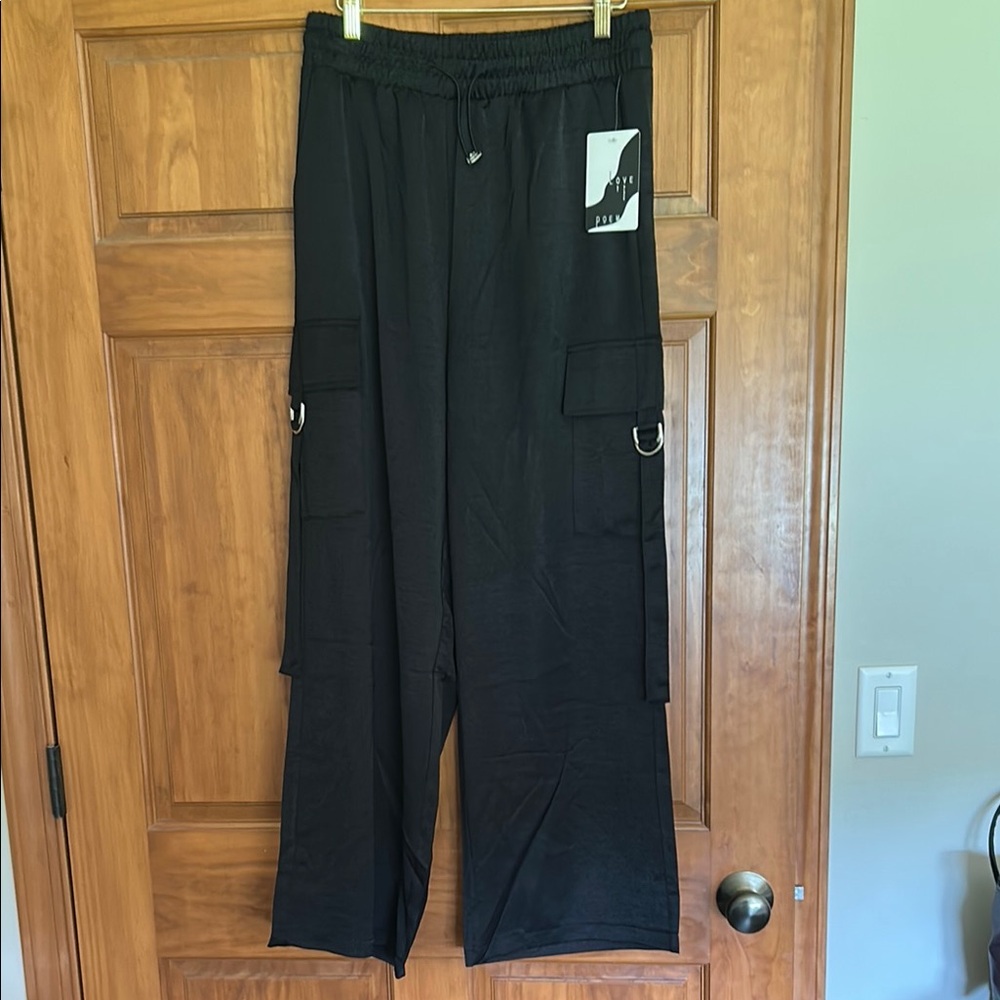 Love By Block Poem Women’s  Black Satin XL Cargo Pants. Brand new with tags.